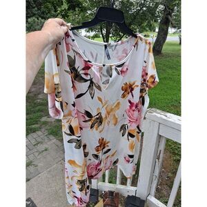 Women's Top 2X by Bleeker & McDougal Floral White Yellow Short Sleeve